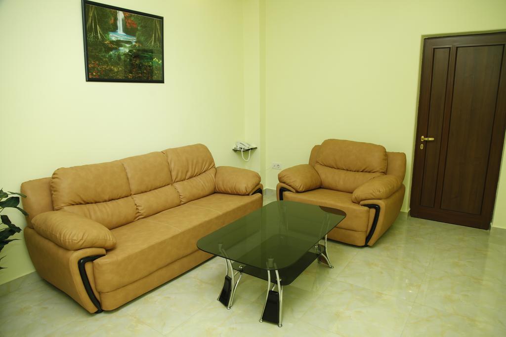 Best Hotel Erivan Exterior foto