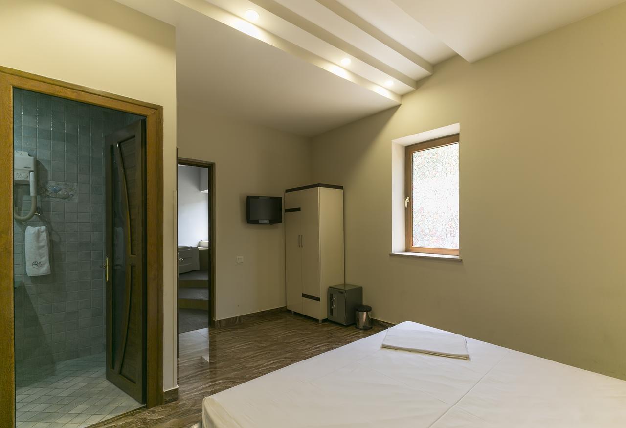 Best Hotel Erivan Exterior foto